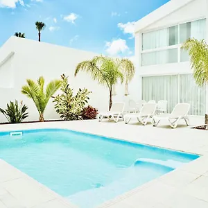 vila-carla-3bdr-3bath-in-amarilla-golf.adeje-hotels.com/